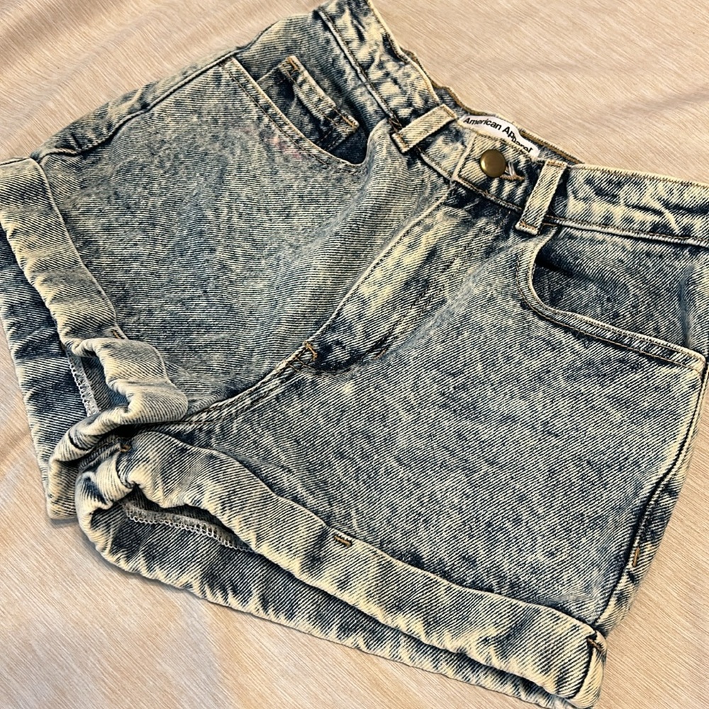 Vintage American Apparel Shorts - Picture 3 of 9